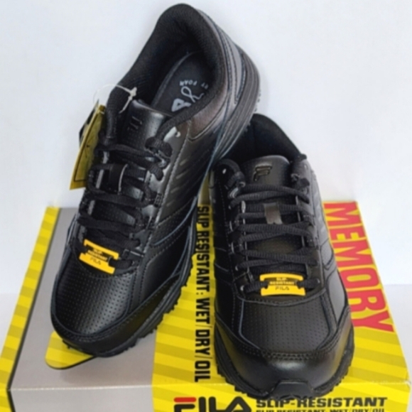 Fila Memory Workshift Ultra Slip Resistant Black Sneakers - Picture 3 of 16